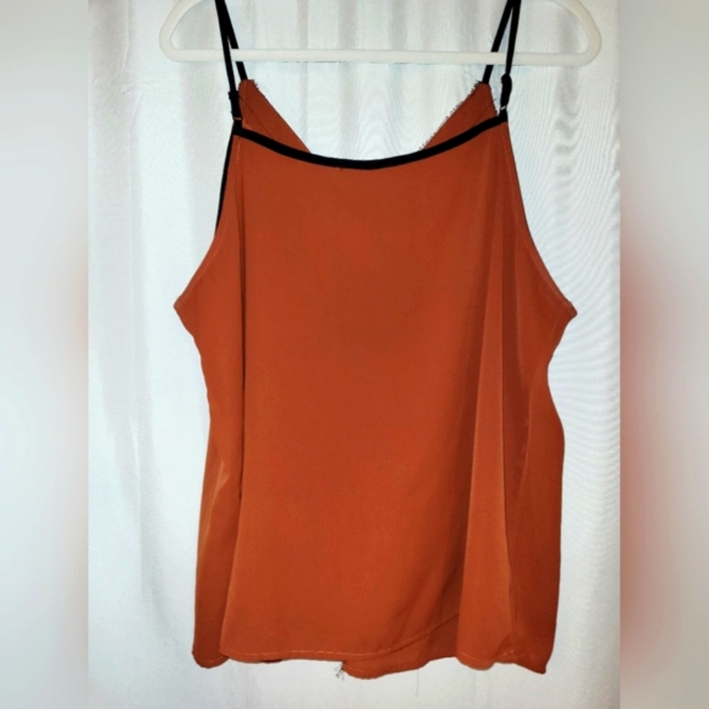 Tanktop - Picture 5 of 8